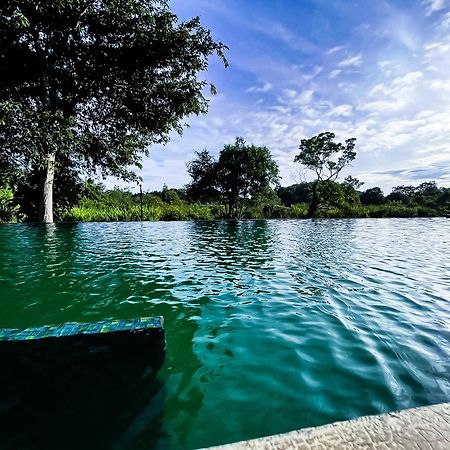 Ehalagala Lake Resort Sigiriya Dış mekan fotoğraf