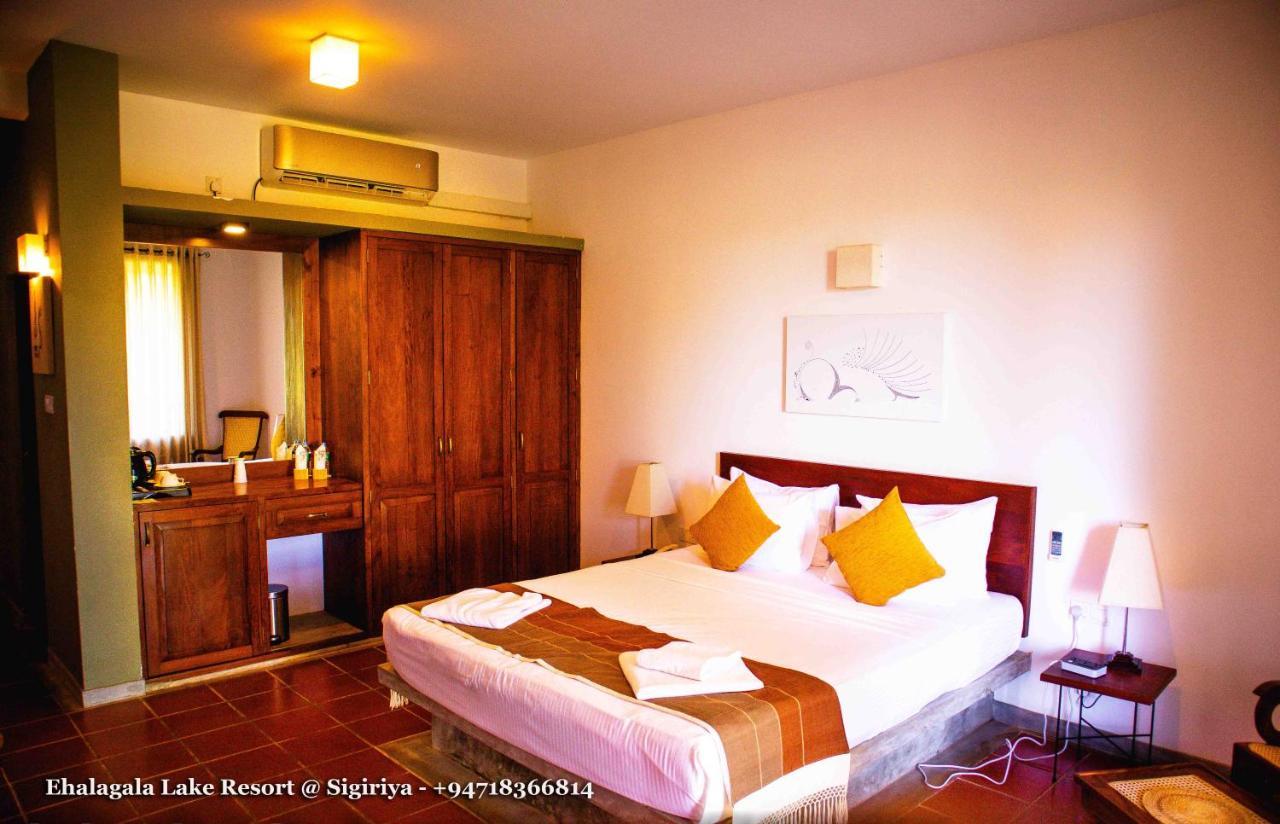 Ehalagala Lake Resort Sigiriya Dış mekan fotoğraf