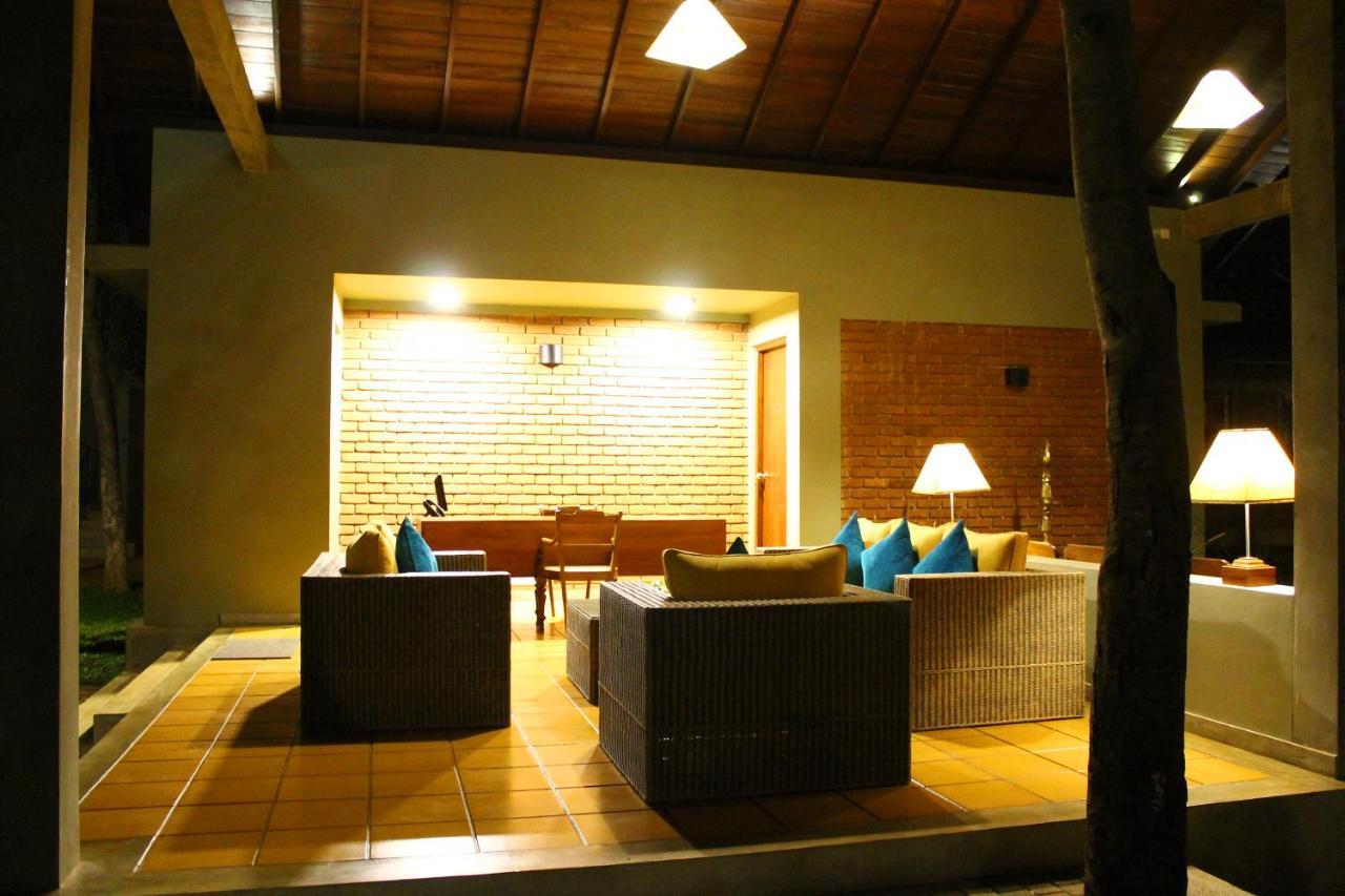 Ehalagala Lake Resort Sigiriya Dış mekan fotoğraf