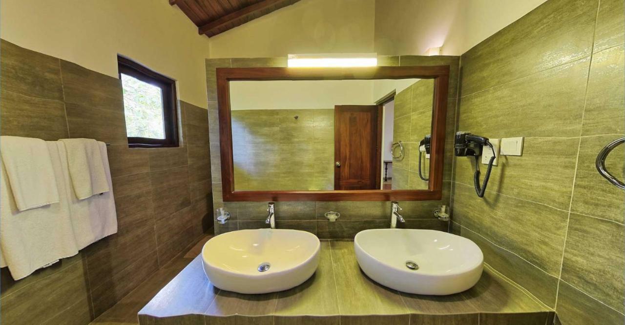 Ehalagala Lake Resort Sigiriya Dış mekan fotoğraf